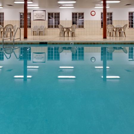 Staybridge Suites Rockford By Ihg Facilities photo