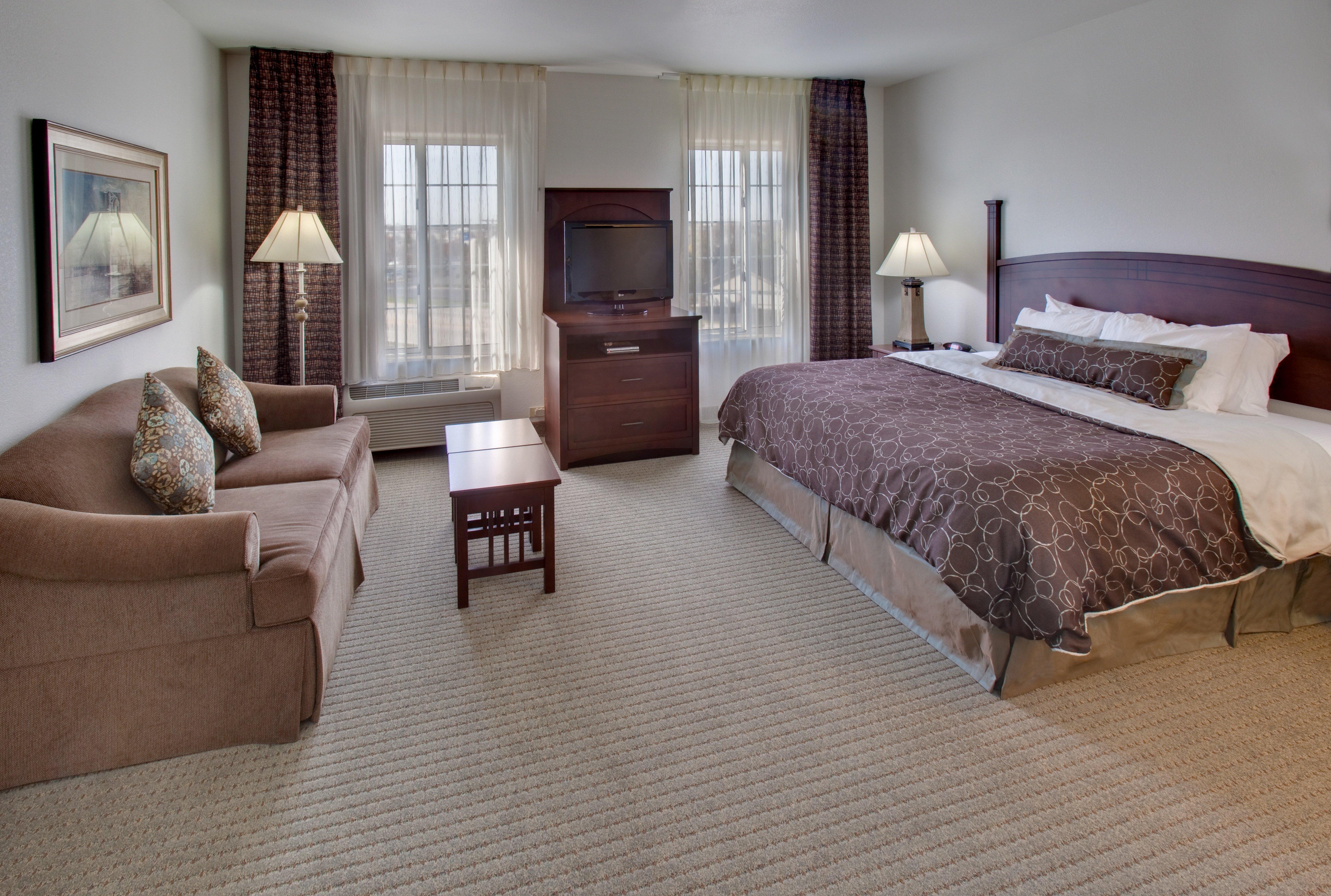 Staybridge Suites Rockford By Ihg Room photo