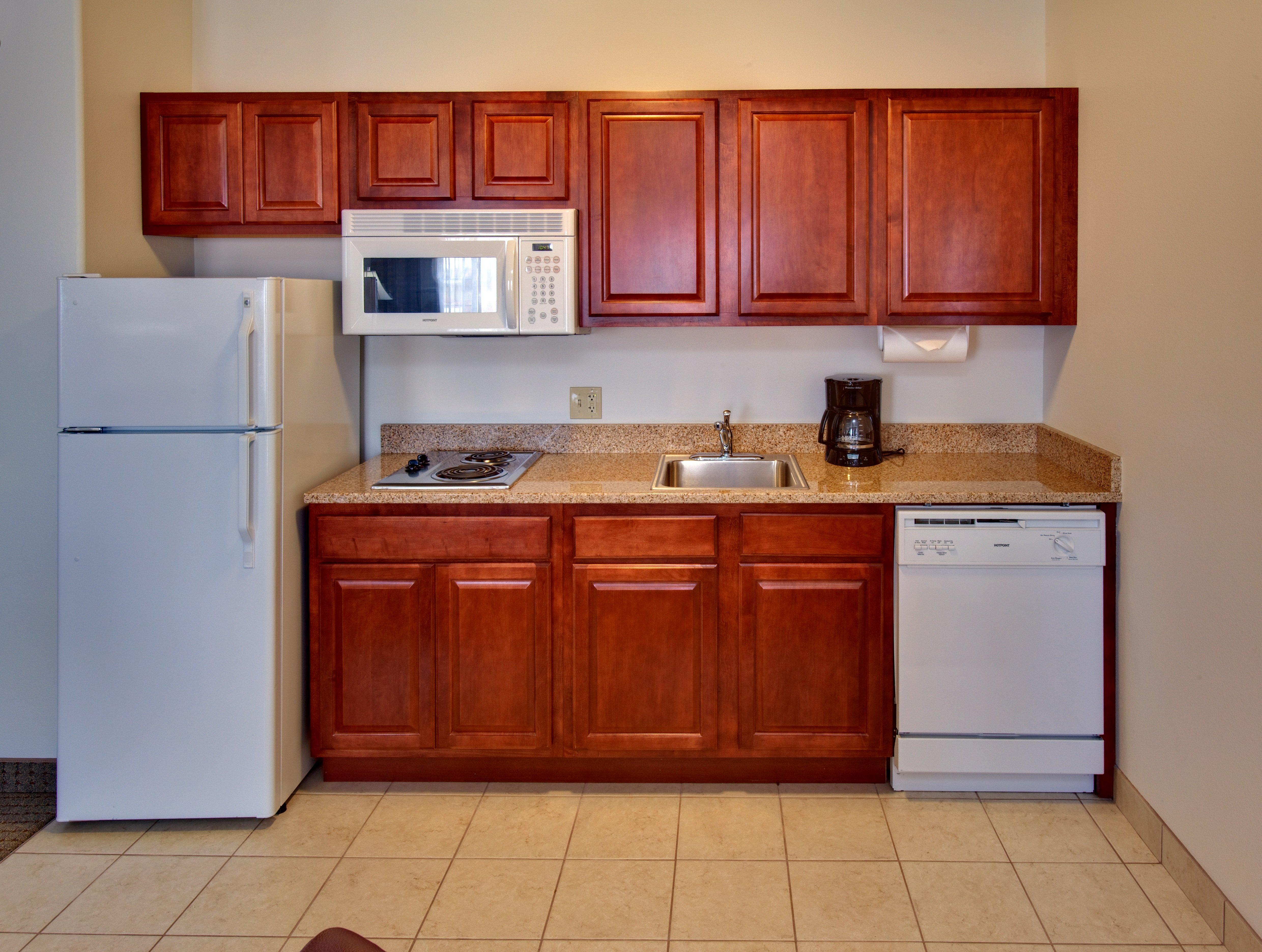 Staybridge Suites Rockford By Ihg Room photo