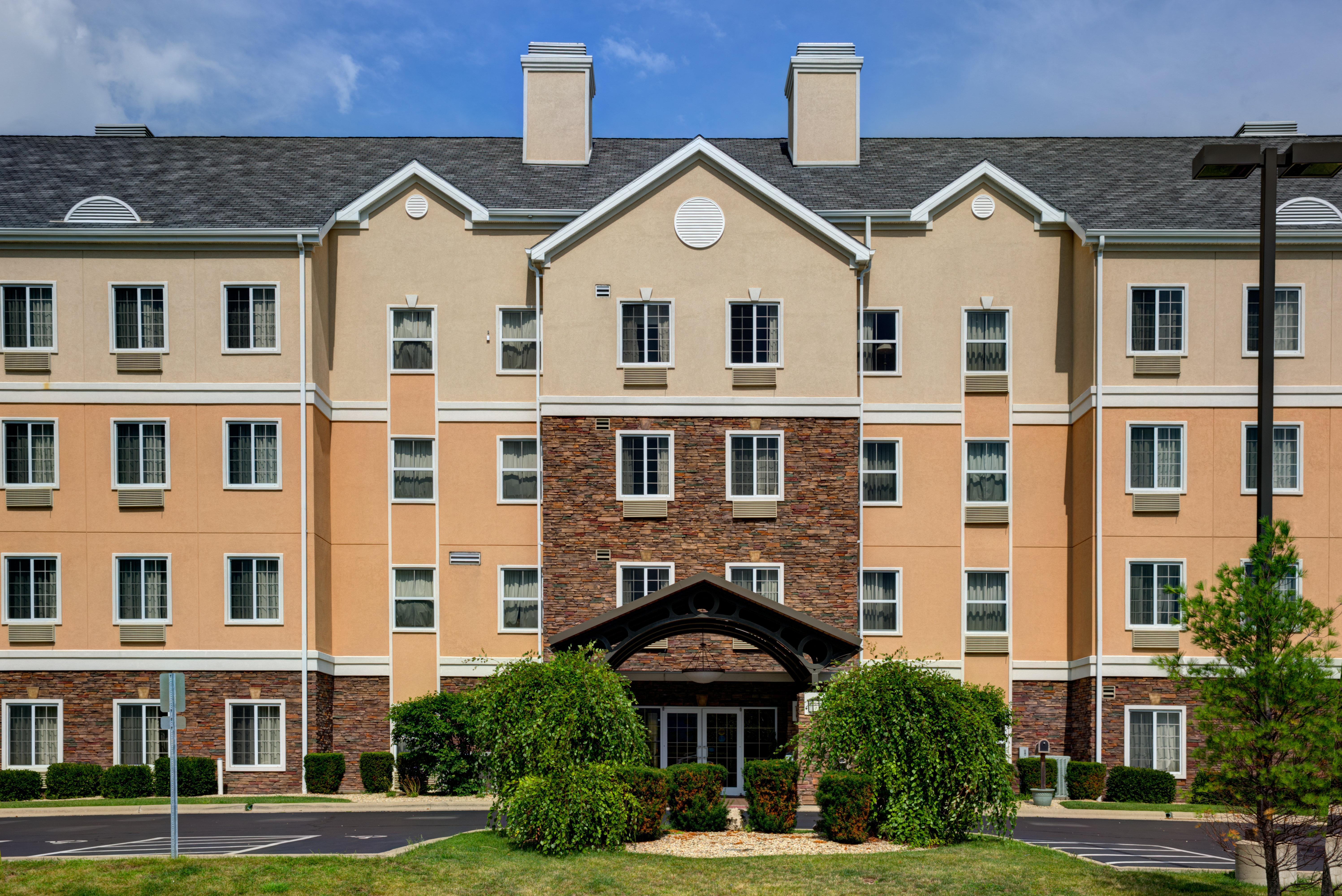 Staybridge Suites Rockford By Ihg Exterior photo