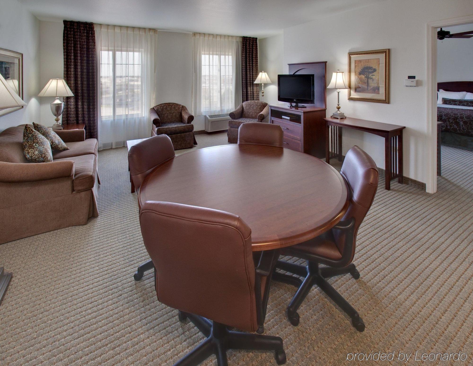 Staybridge Suites Rockford By Ihg Room photo