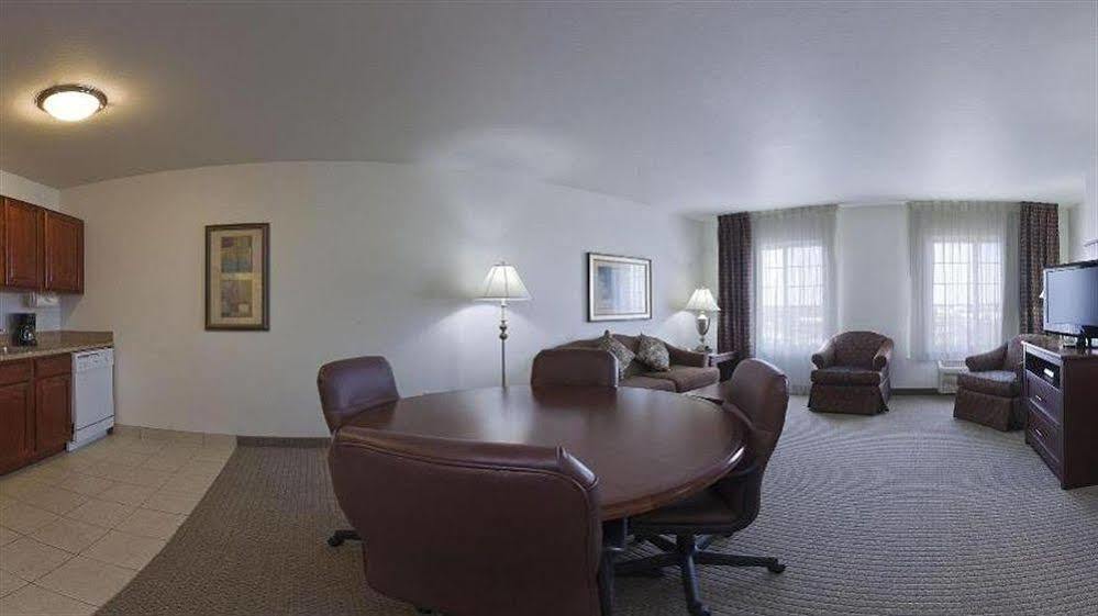 Staybridge Suites Rockford By Ihg Exterior photo